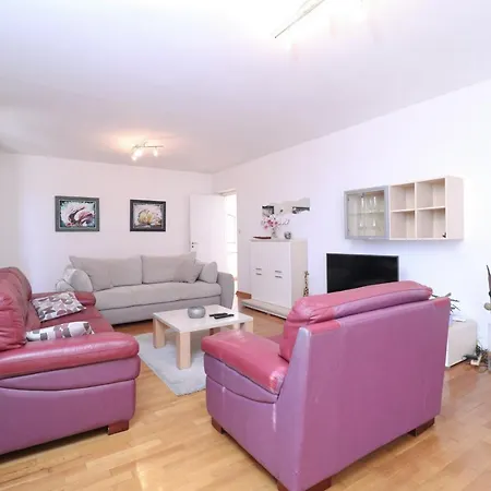 Oasis Apartment *
